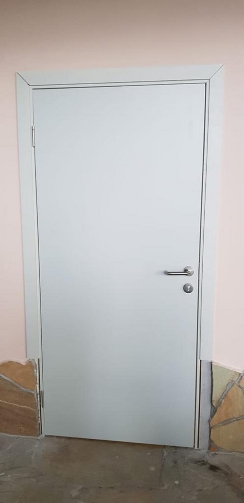Композитная влагостойкая дверь Aquadoor RAL 7035 для зоны спа процедур